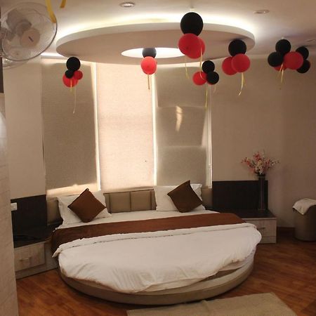 K3 Club Residency Hotel Jhansi Exterior photo